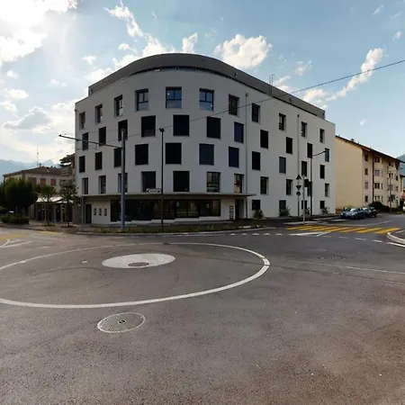 Furnished Studio #301 - Swiss דירה