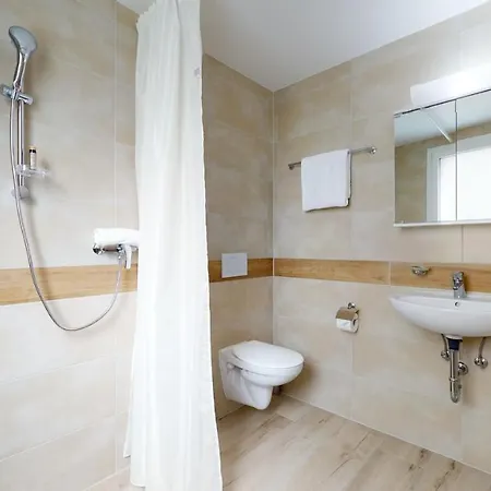 Furnished Studio #301 - Swiss דירה